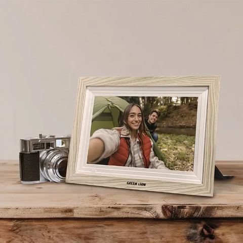 Green Lion 10.1-Inch Digital Picture Frame with Touchscreen + Wooden Finish